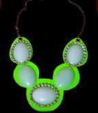 Colar Maxi Verde Neon em couro